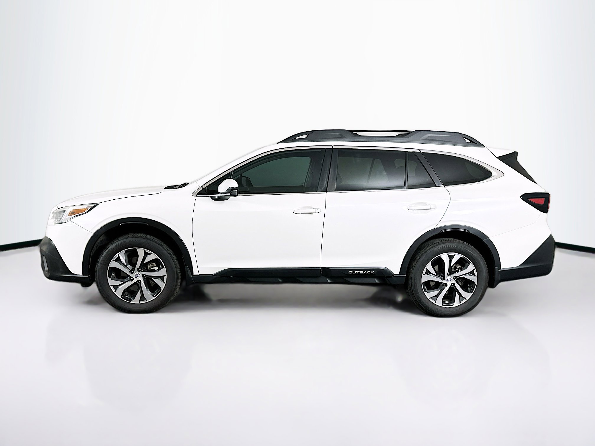 Used 2022 Subaru Outback Limited w/ Popular Package #2 AWD/4WD image 4