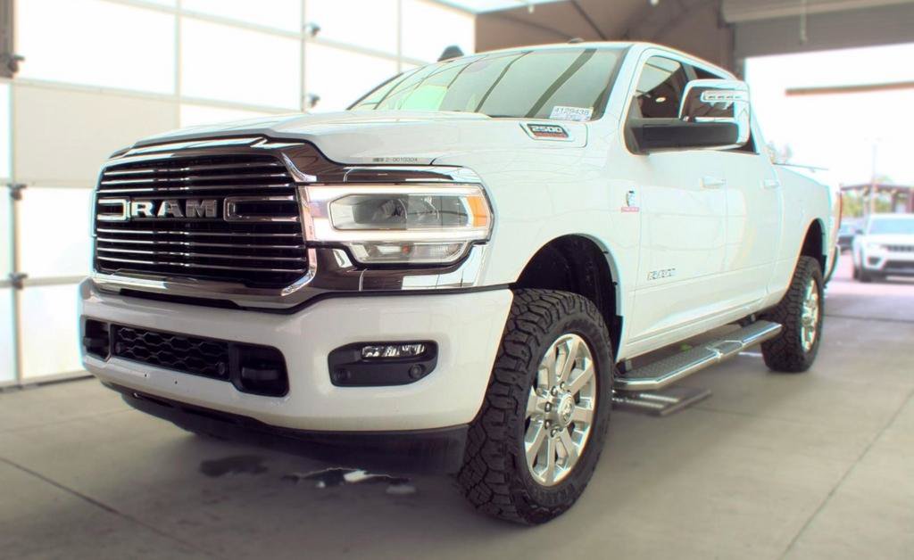 Used 2023 RAM 2500 Laramie AWD/4WD image 4
