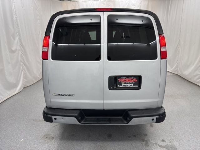Used 2020 Chevrolet Express 2500 LT w/ LT Preferred Equipment Group image 11