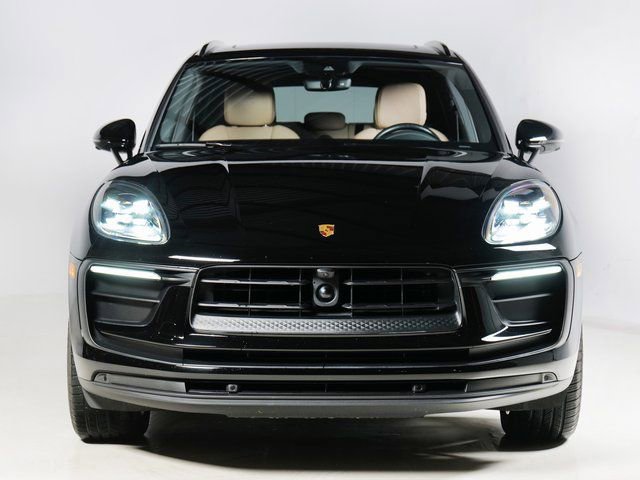 Certified 2023 Porsche Macan 2.0L I4 Turbocharged image 6