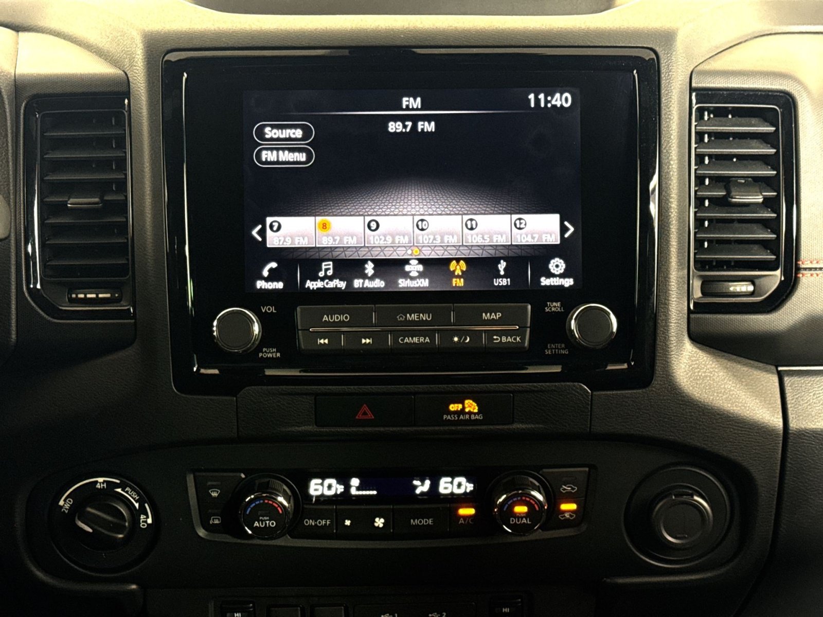 Used 2022 Nissan Frontier PRO-4X AWD/4WD image 18