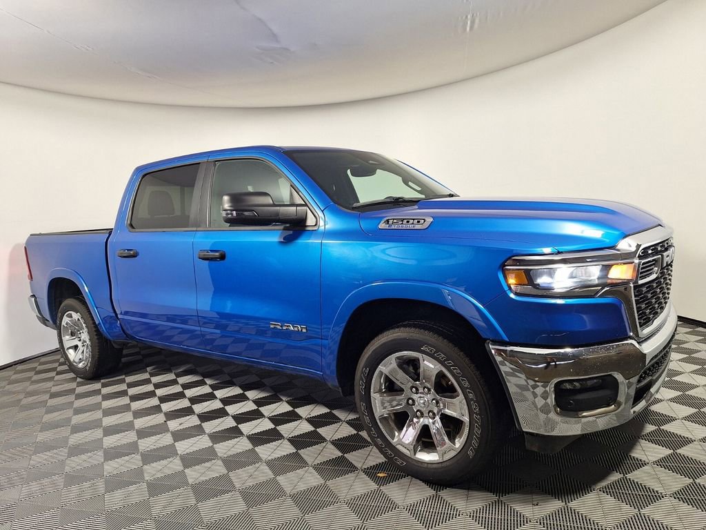 Used 2025 RAM 1500 Big Horn AWD/4WD image 3