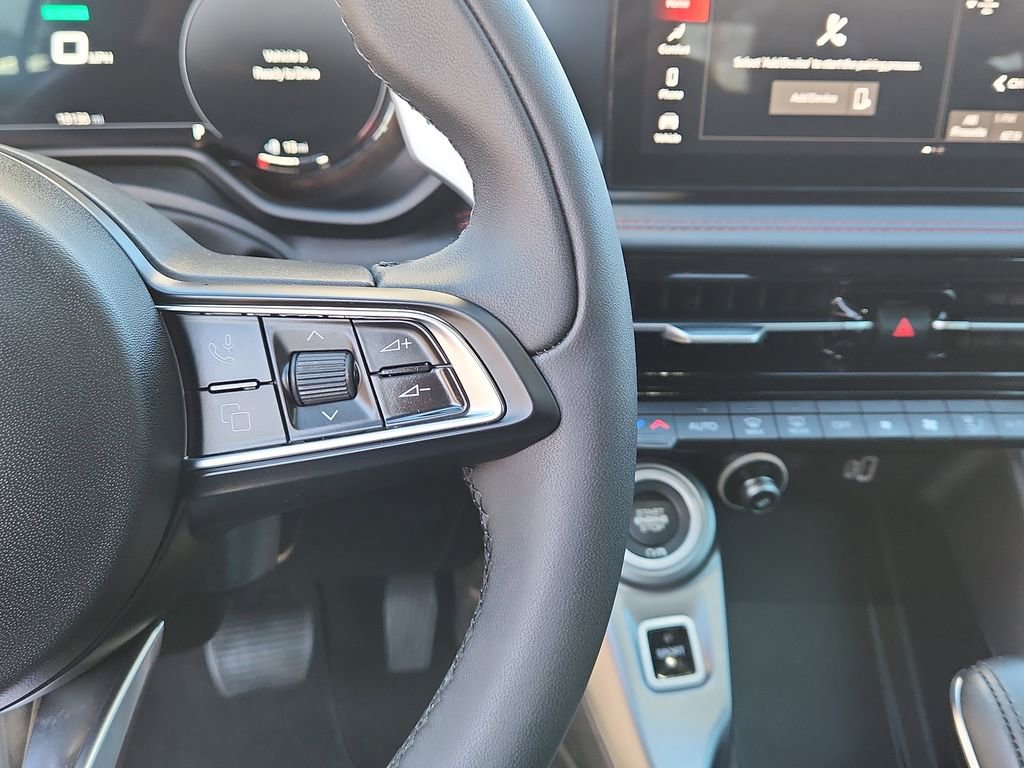 Used 2024 Dodge Hornet R/T w/ R/T Blacktop Package image 21