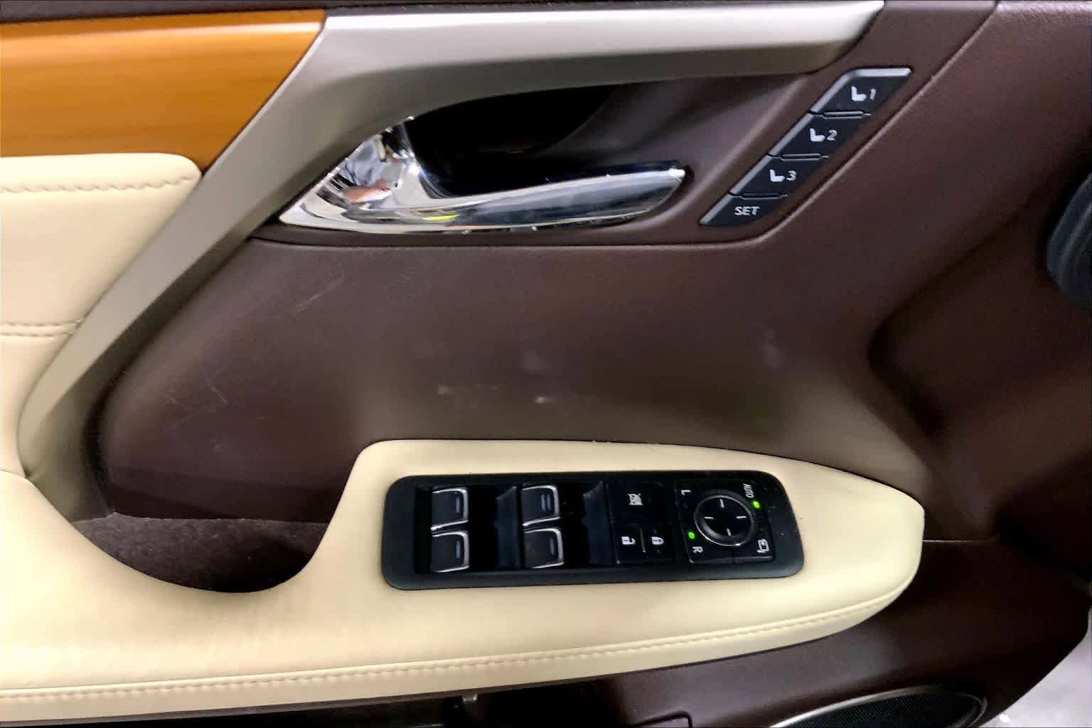 Used 2017 Lexus RX 350 AWD w/ Premium Package image 36