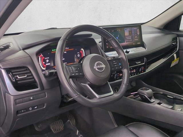 Used 2024 Nissan Rogue SL w/ SL Premium Package FWD image 10