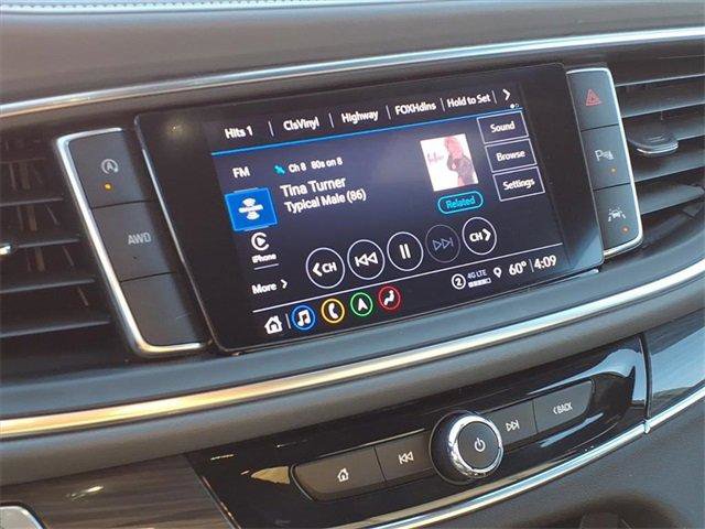 Used 2023 Buick Enclave Essence image 12
