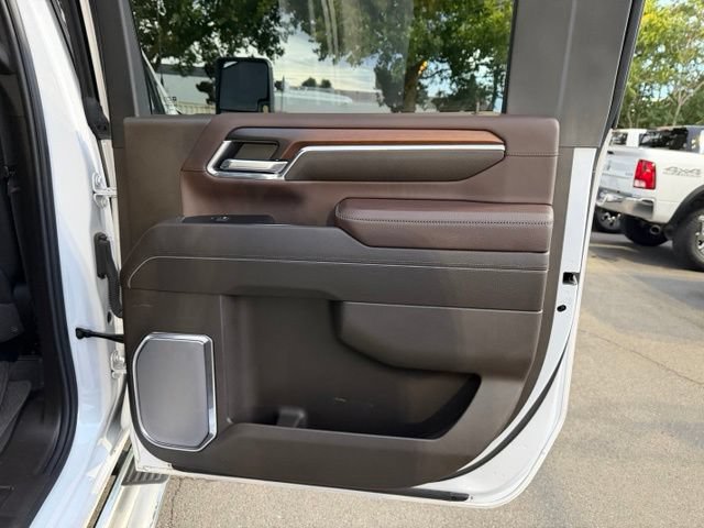 Used 2024 GMC Sierra 3500 Denali AWD/4WD image 37
