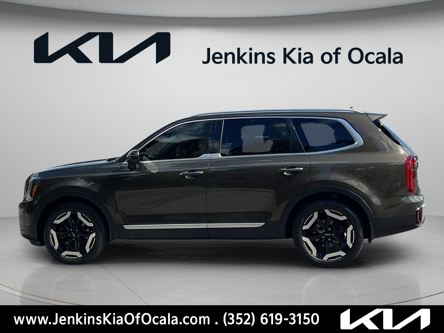 Certified 2023 Kia Telluride S AWD/4WD image 6