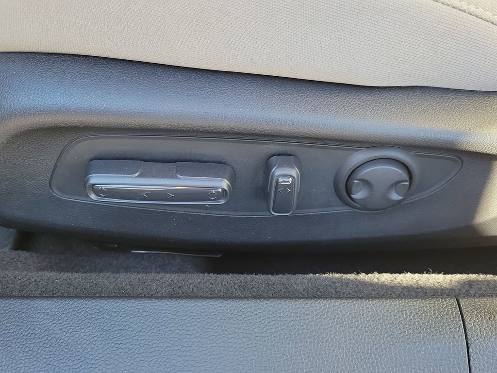 Certified 2025 Honda Accord SE image 23