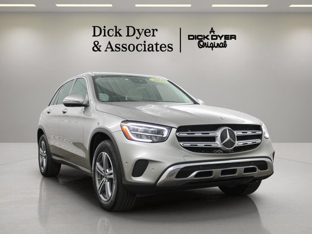 Used 2022 Mercedes-Benz GLC 300 video 1