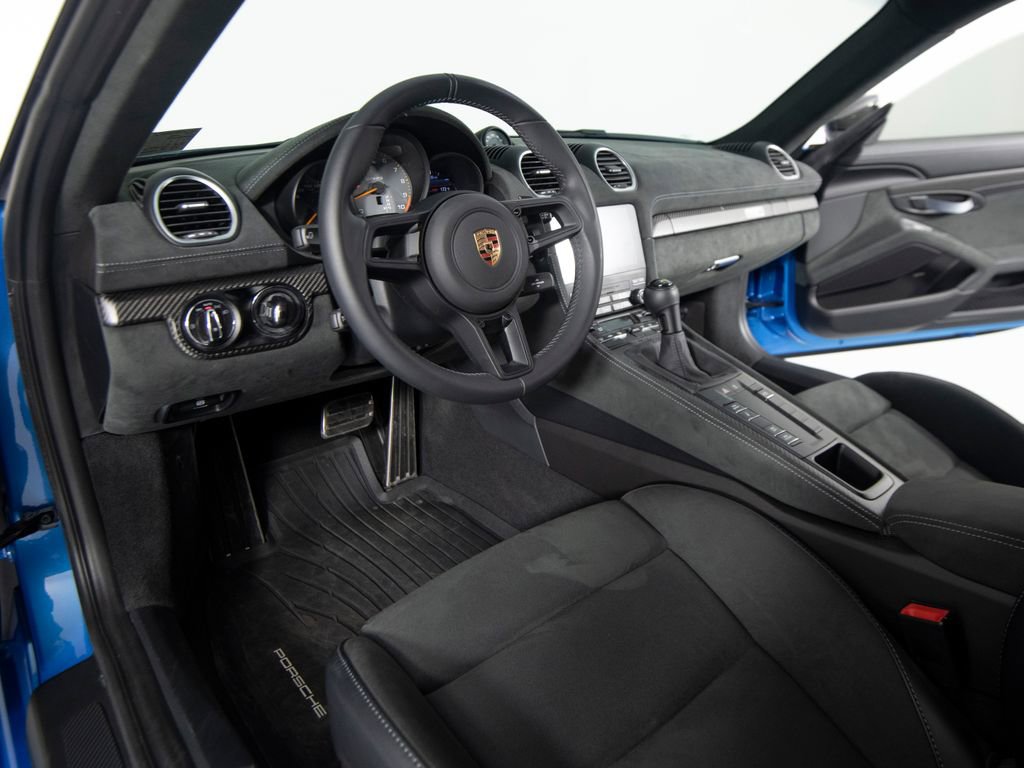 Certified 2025 Porsche 718 Cayman GT4 RS image 4