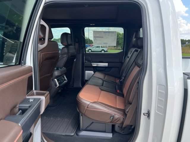 New 2026 Ford F350 4x4 Crew Cab DRW Super Duty image 24