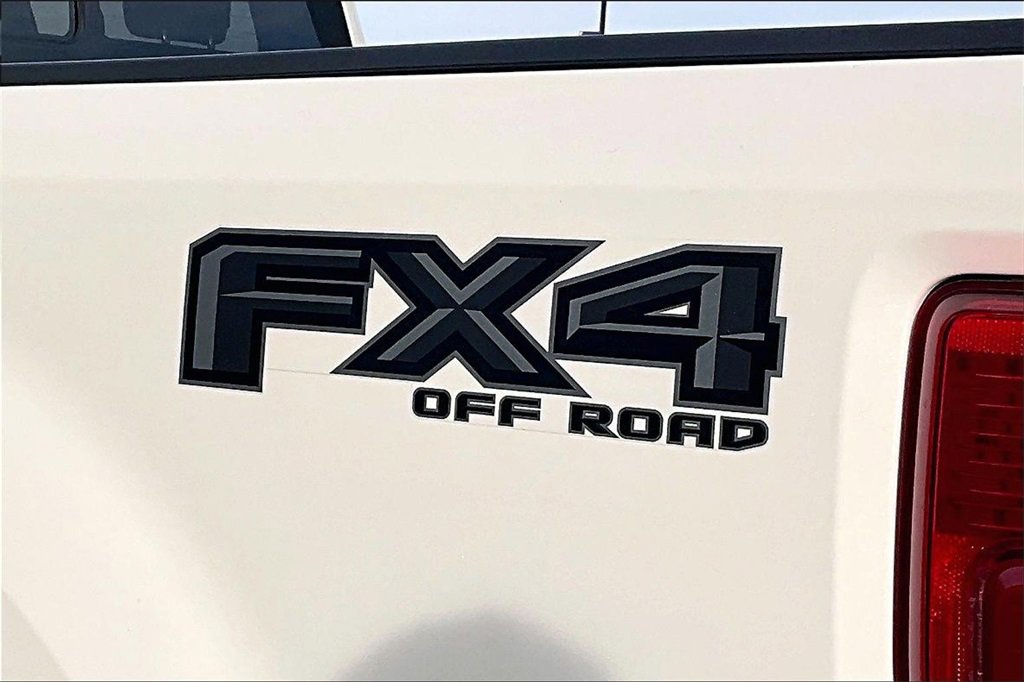 Used 2020 Ford F250 Lariat image 24