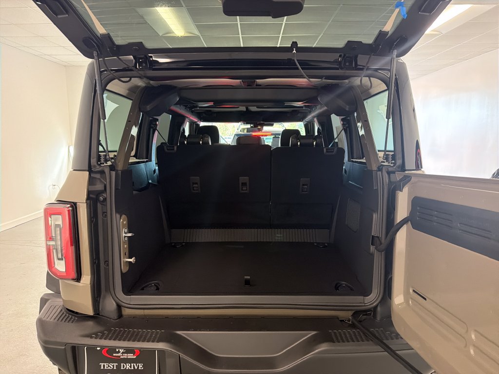 New 2026 Ford Bronco Badlands AWD/4WD image 8