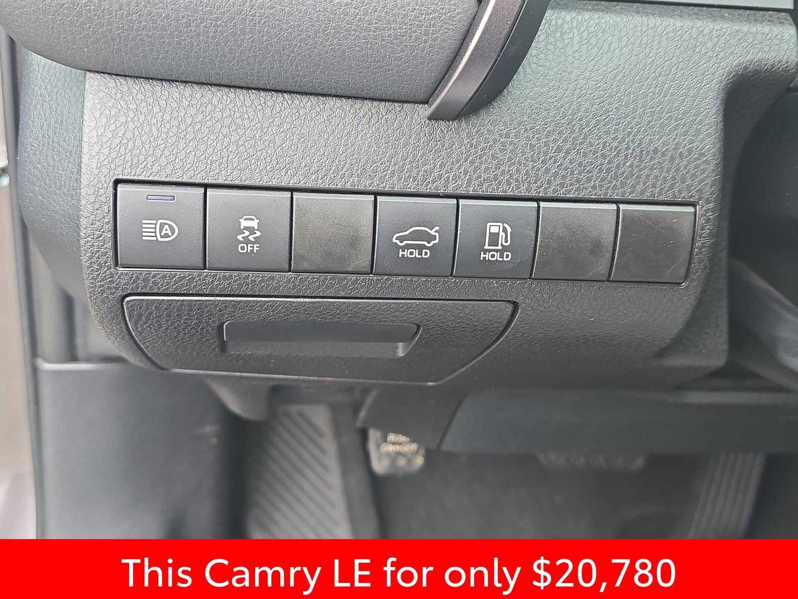 Used 2024 Toyota Camry LE image 31