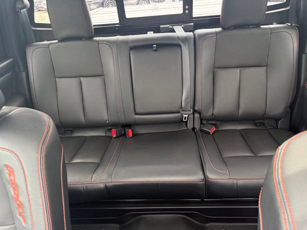 Used 2022 Nissan Titan PRO-4X w/ Pro-4x Convenience Package AWD/4WD image 29