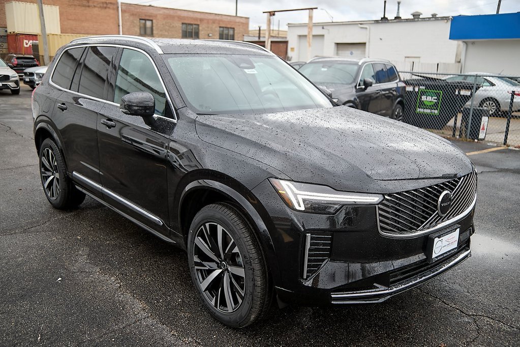 New 2025 Volvo XC90 B6 Core w/ Protection Package Premier image 4