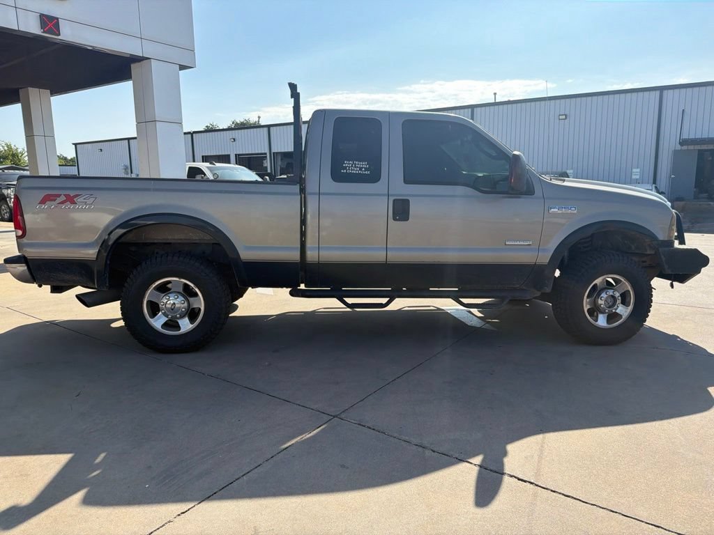 Used 2005 Ford F250 XLT AWD/4WD image 12