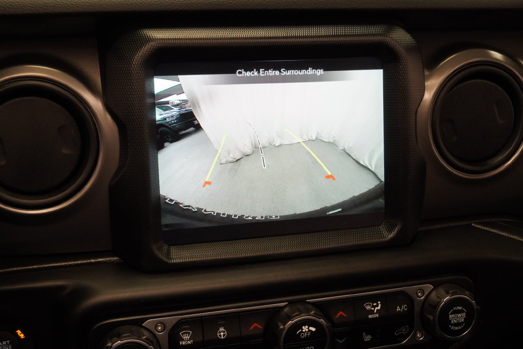 Used 2023 Jeep Wrangler Unlimited w/ Sun & Screen Package AWD/4WD image 26