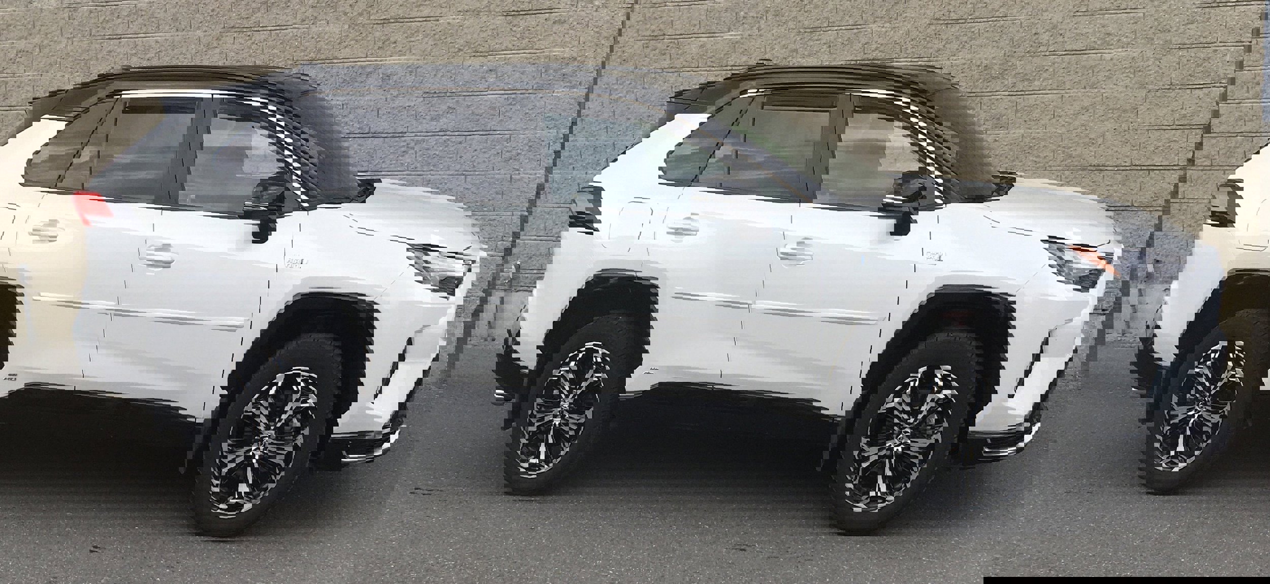 Used 2024 Toyota RAV4 XSE w/ Weather Package image 3