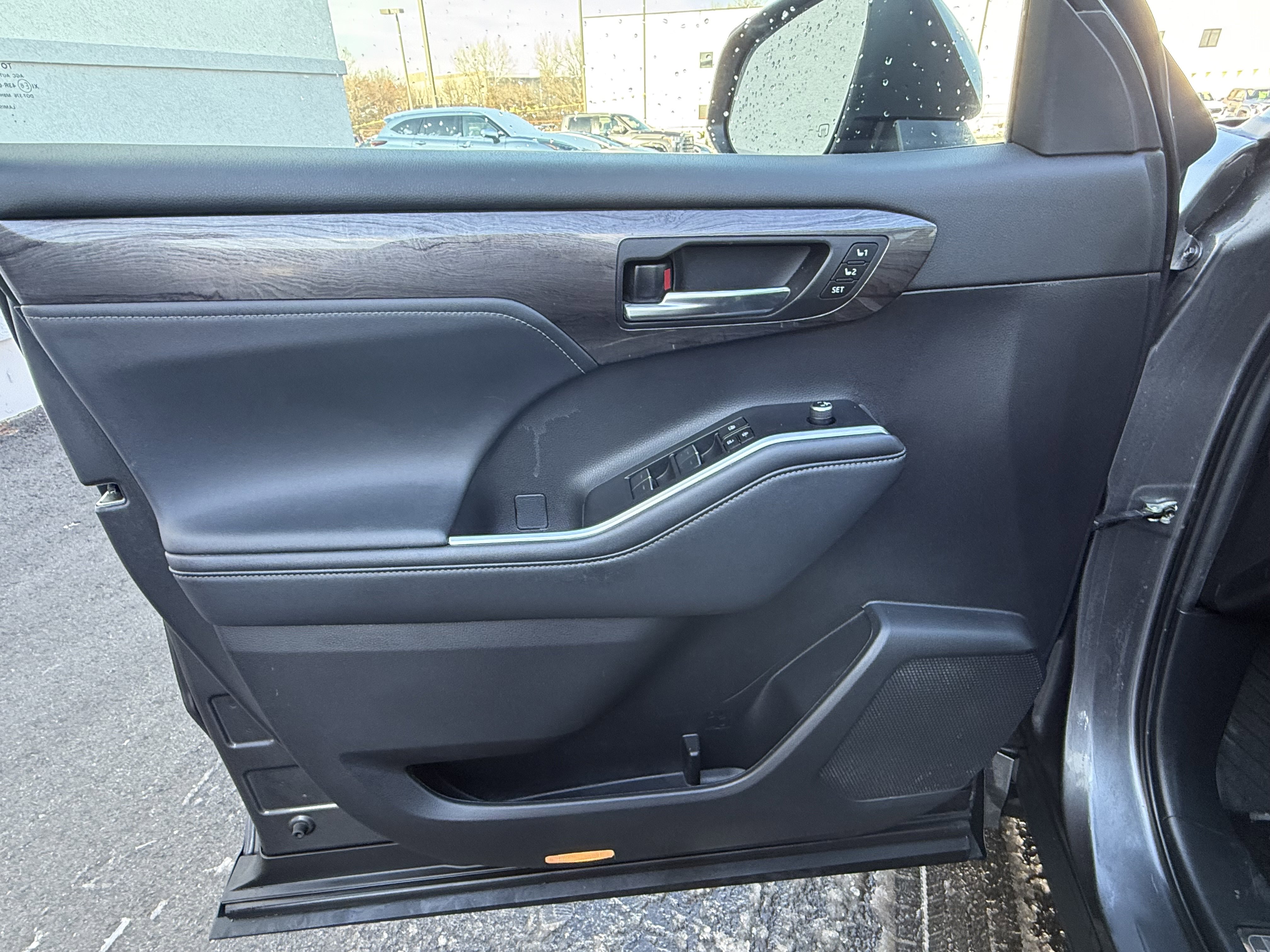 Certified 2022 Toyota Highlander Platinum image 15