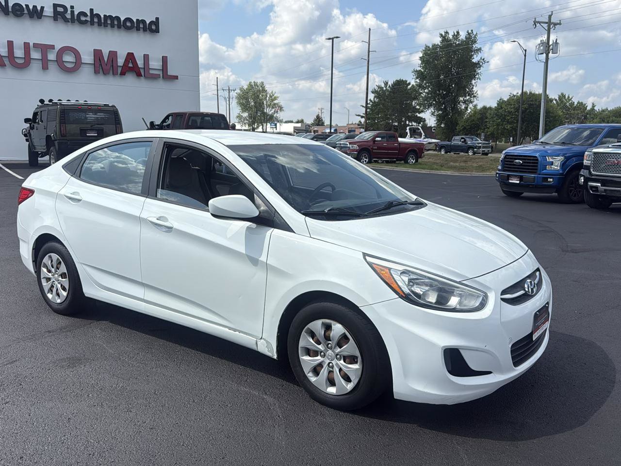 Used 2015 Hyundai Accent GLS FWD image 7
