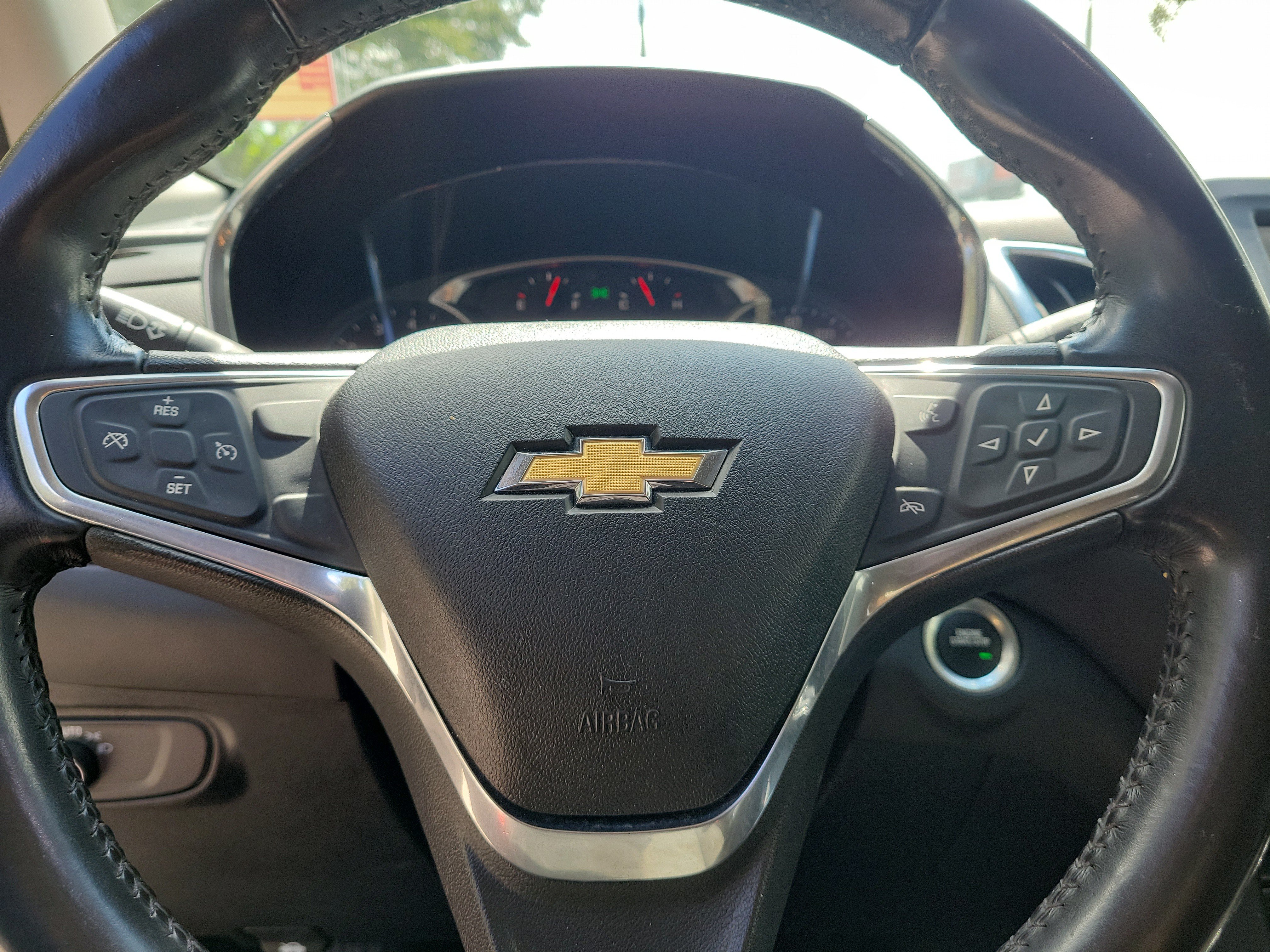 Used 2019 Chevrolet Equinox LT AWD/4WD image 21