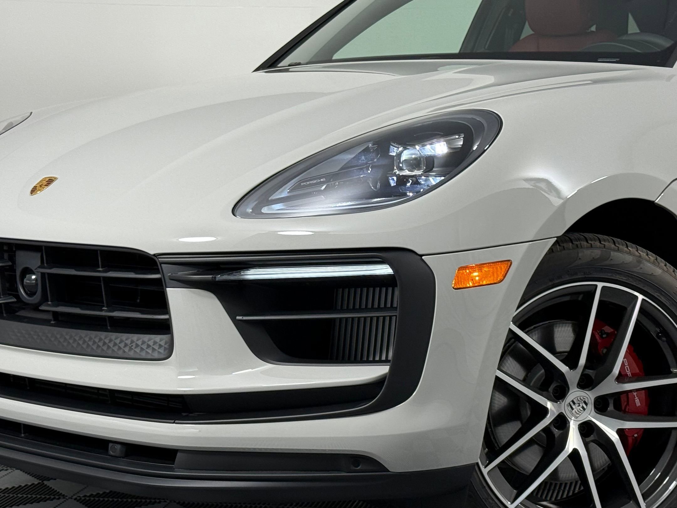 Certified 2026 Porsche Macan S AWD/4WD image 11
