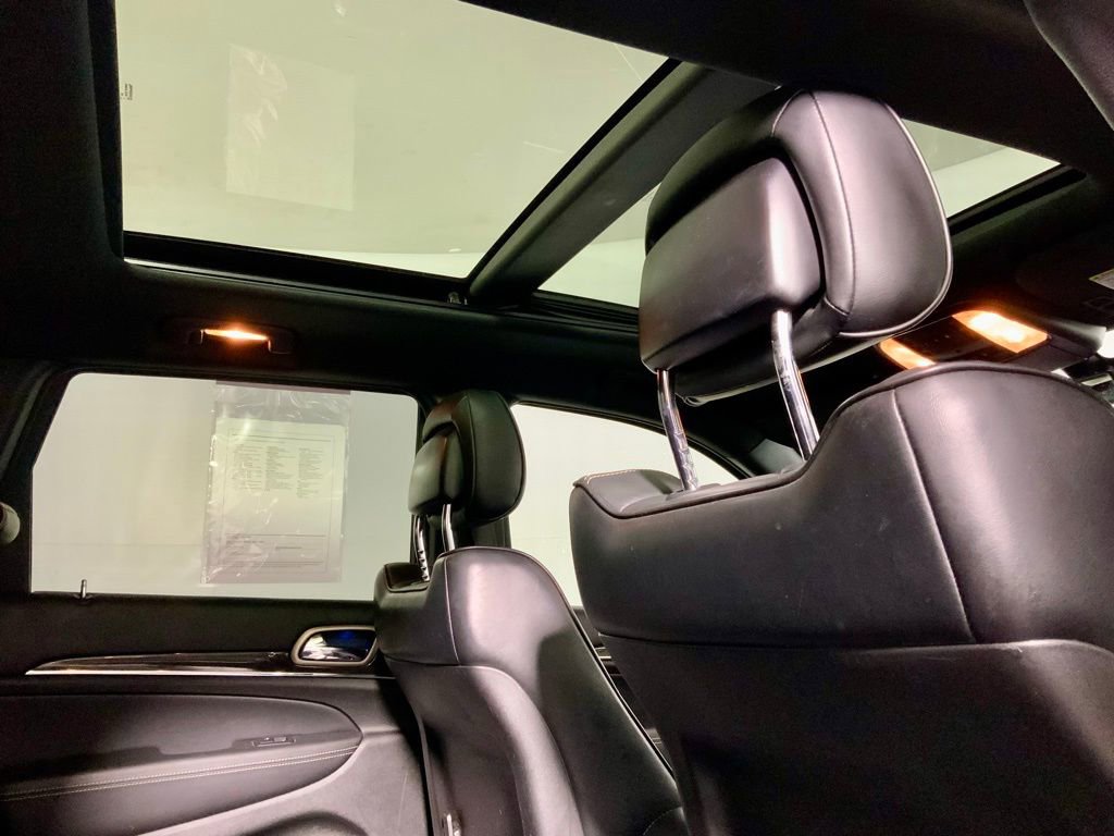 Used 2015 Jeep Grand Cherokee Overland w/ Advanced Technology Group image 2