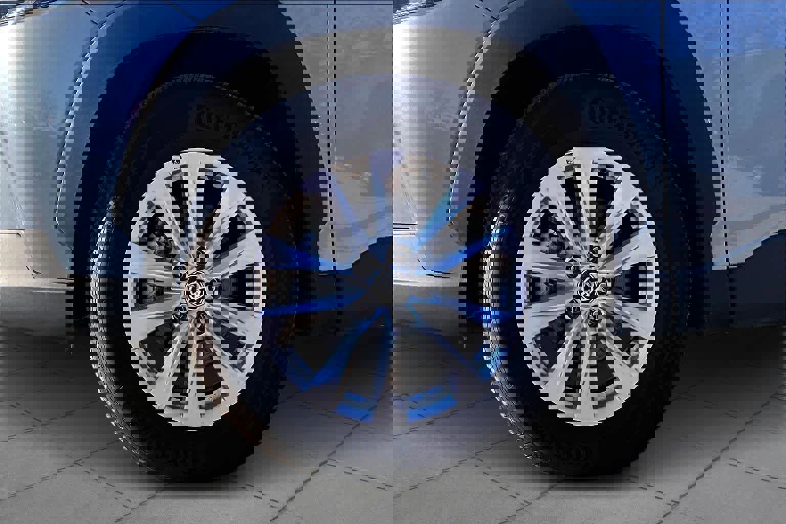 Certified 2023 Toyota Corolla Cross LE w/ Moonroof Package image 10