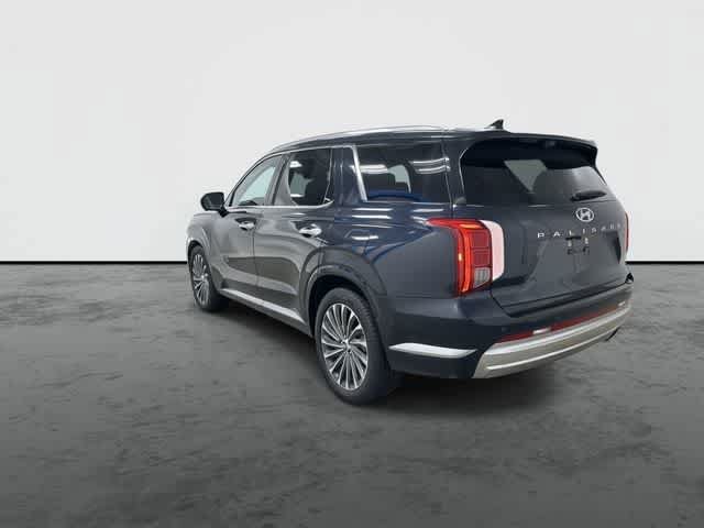 Used 2024 Hyundai Palisade Calligraphy AWD/4WD image 2