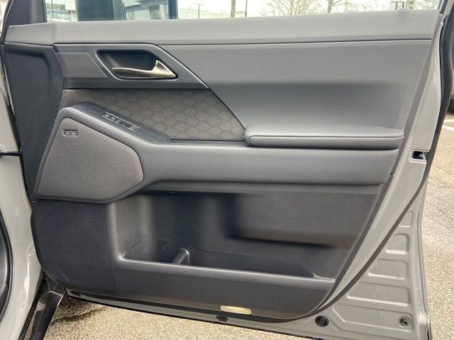 Certified 2025 Lexus GX 550 w/ Accessory Package (Z1) image 26