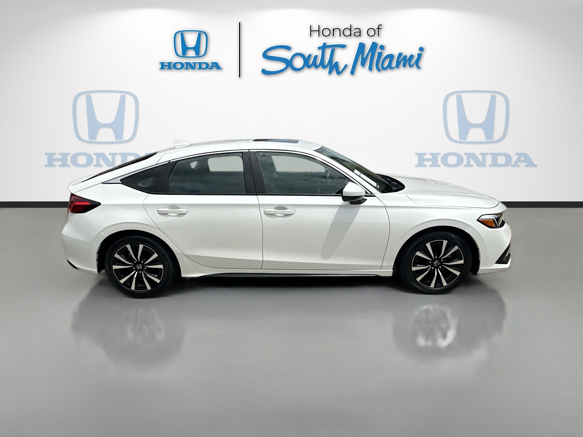 Certified 2024 Honda Civic EX-L image 8