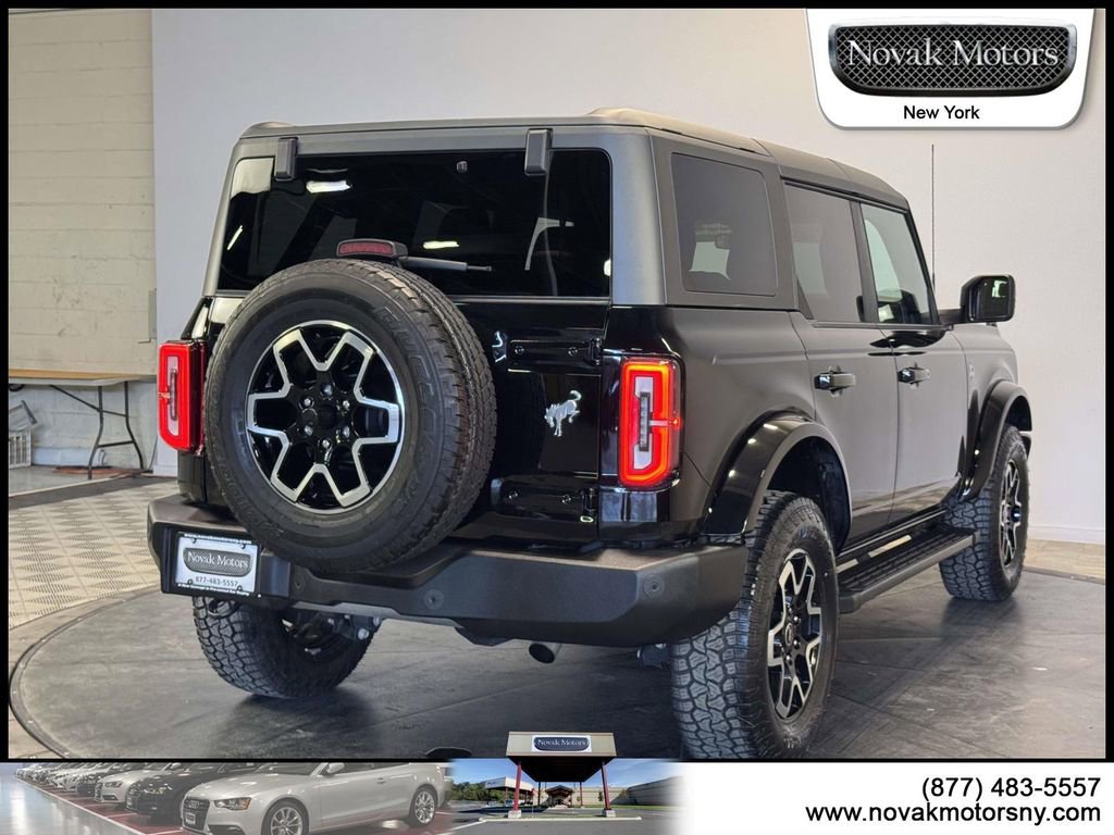 Used 2023 Ford Bronco Outer Banks AWD/4WD image 5
