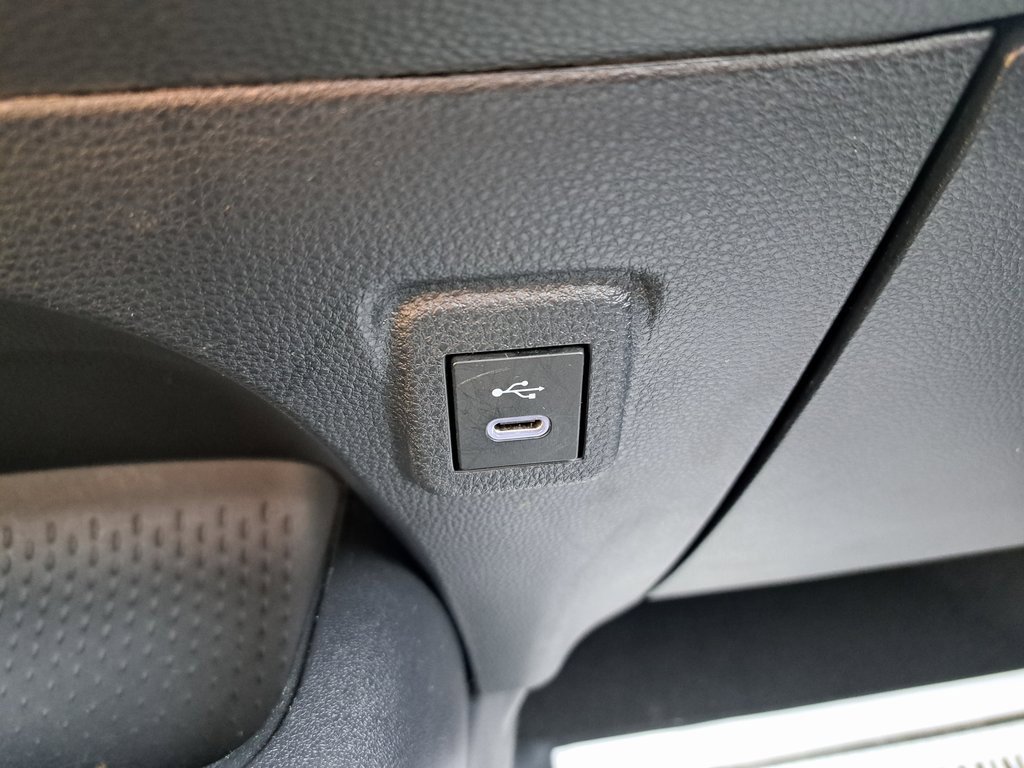 Used 2024 Toyota Corolla LE image 21