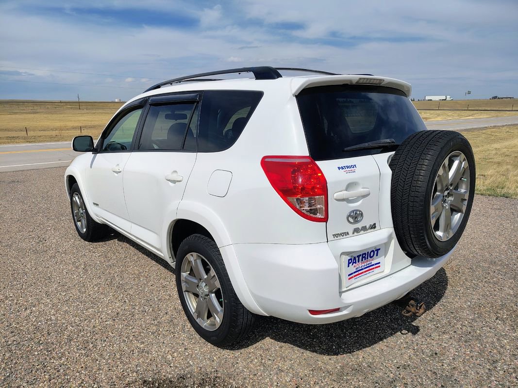 Used 2008 Toyota RAV4 Sport AWD/4WD image 3