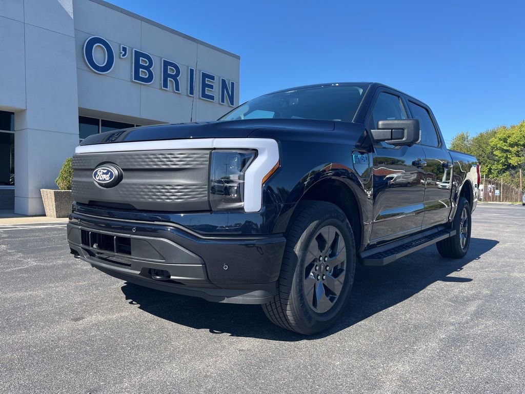 New 2025 Ford F150 Lightning Flash
