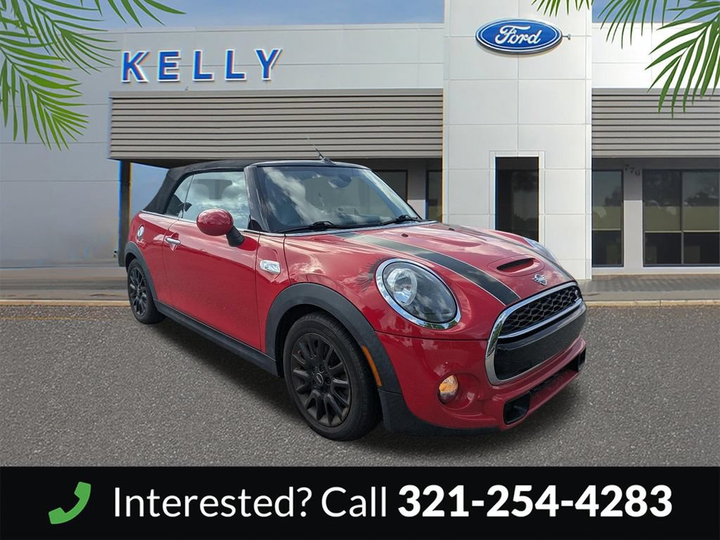Used 2019 MINI Cooper S w/ Signature Upholstery Package FWD image 4