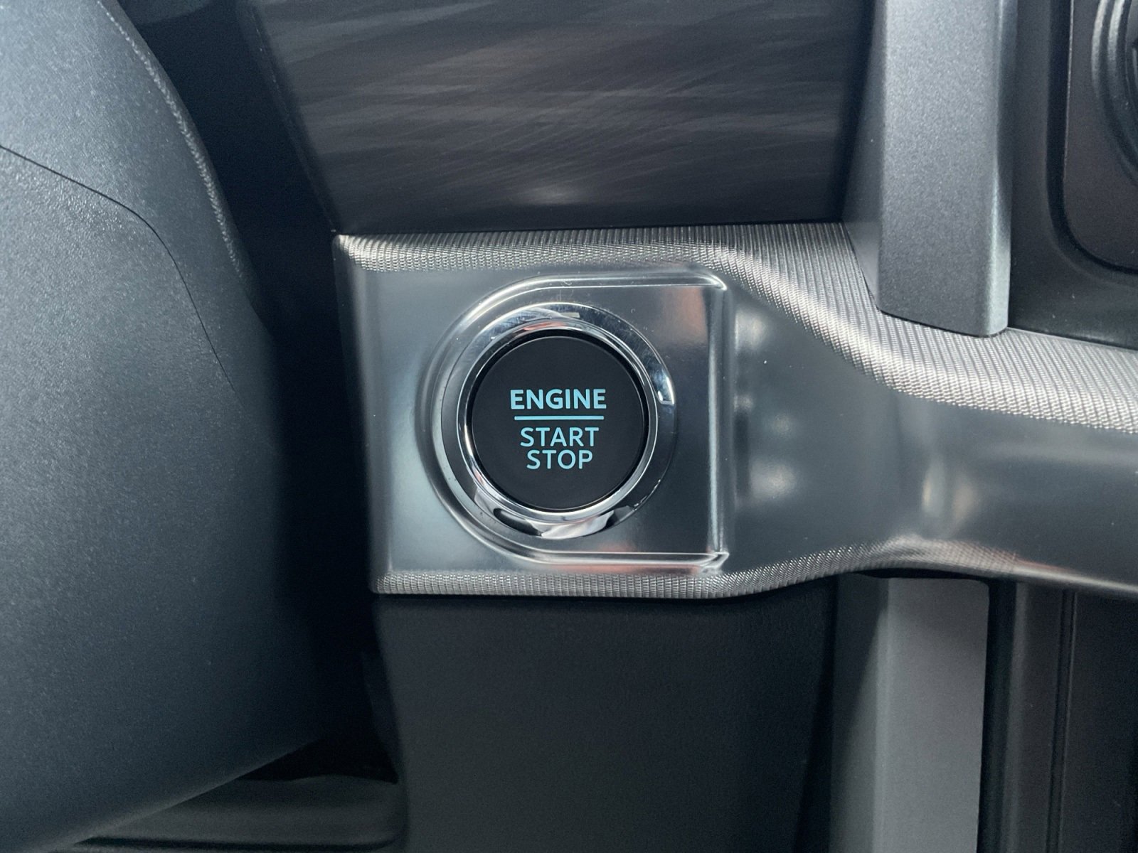 Used 2024 Ford F150 Lariat w/ Tow/Haul Package image 23