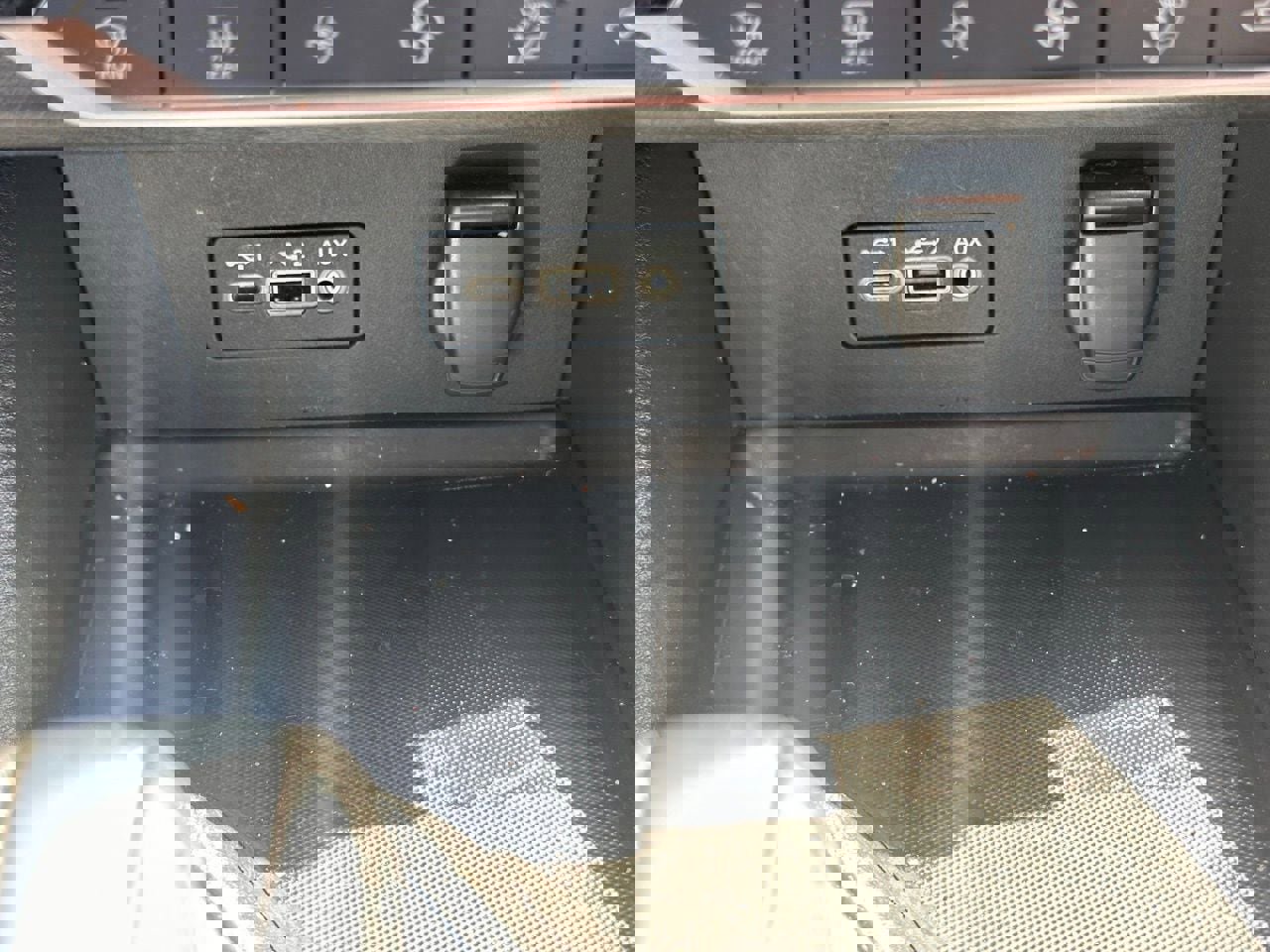 Used 2021 Nissan Sentra SV w/ Trunk Package image 27