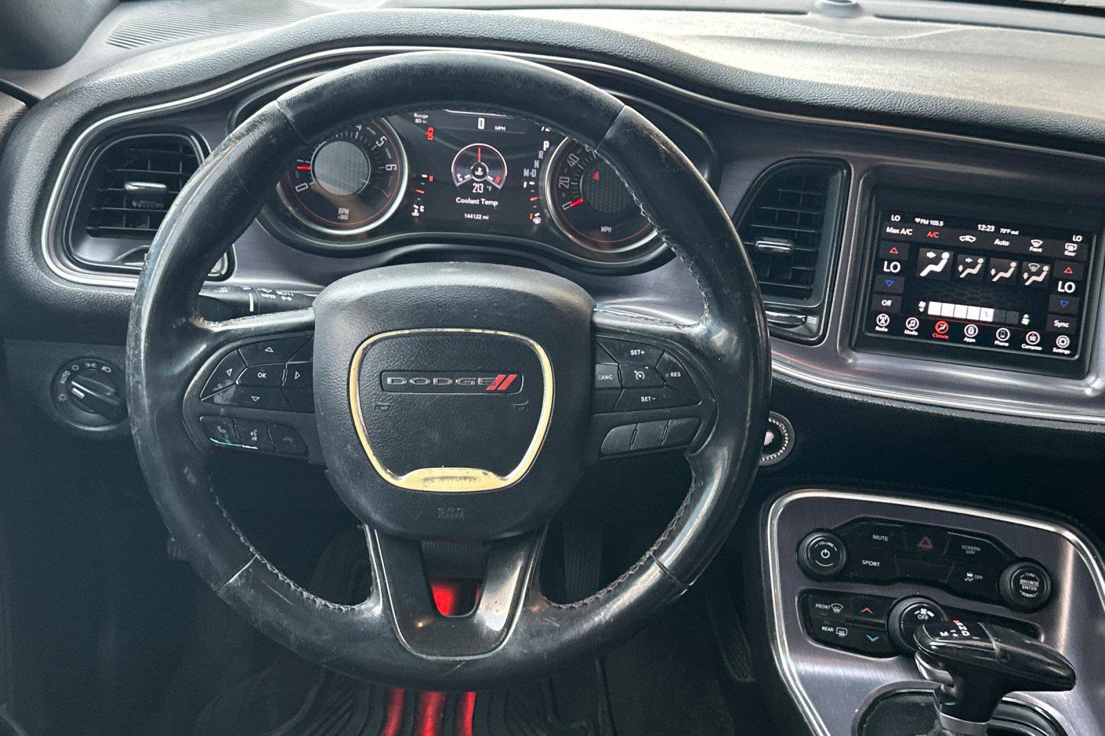 Used 2018 Dodge Challenger SXT RWD image 14