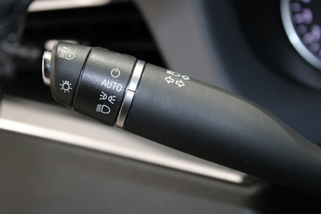 Used 2022 Buick Enclave Premium image 38