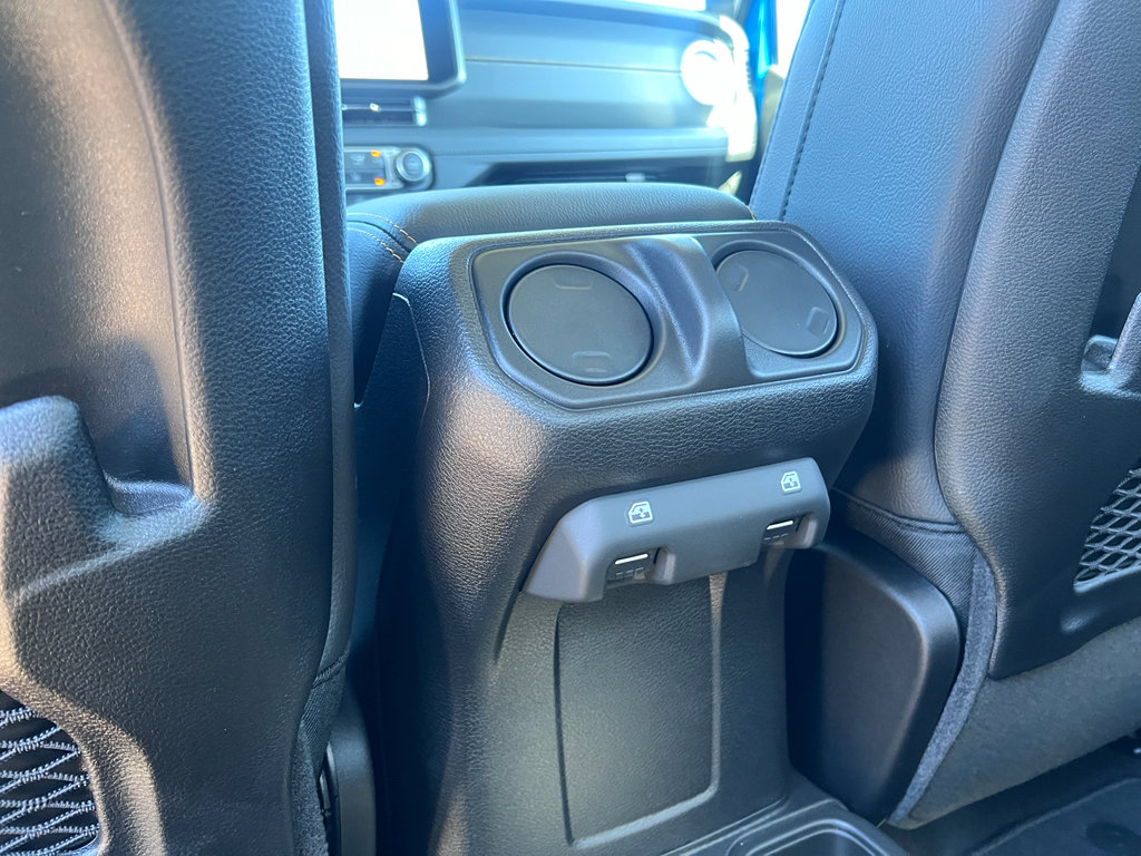 New 2026 Jeep Gladiator Sport AWD/4WD image 16