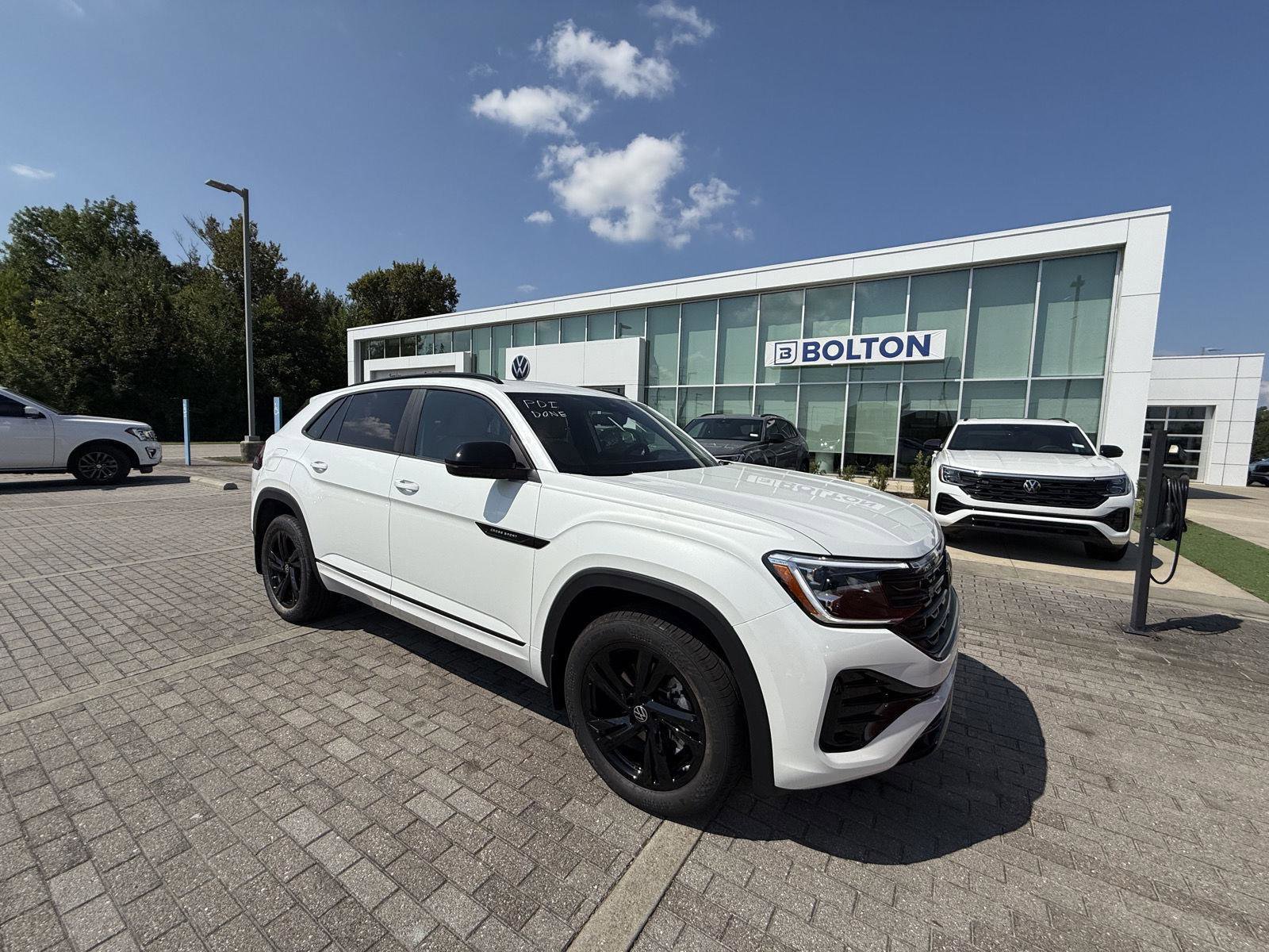 New 2026 Volkswagen Atlas Cross Sport SEL R-Line image 3