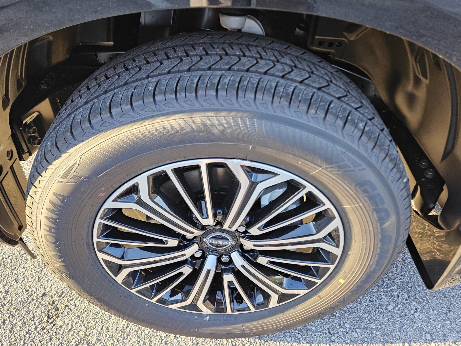 New 2026 Nissan Armada Platinum image 10