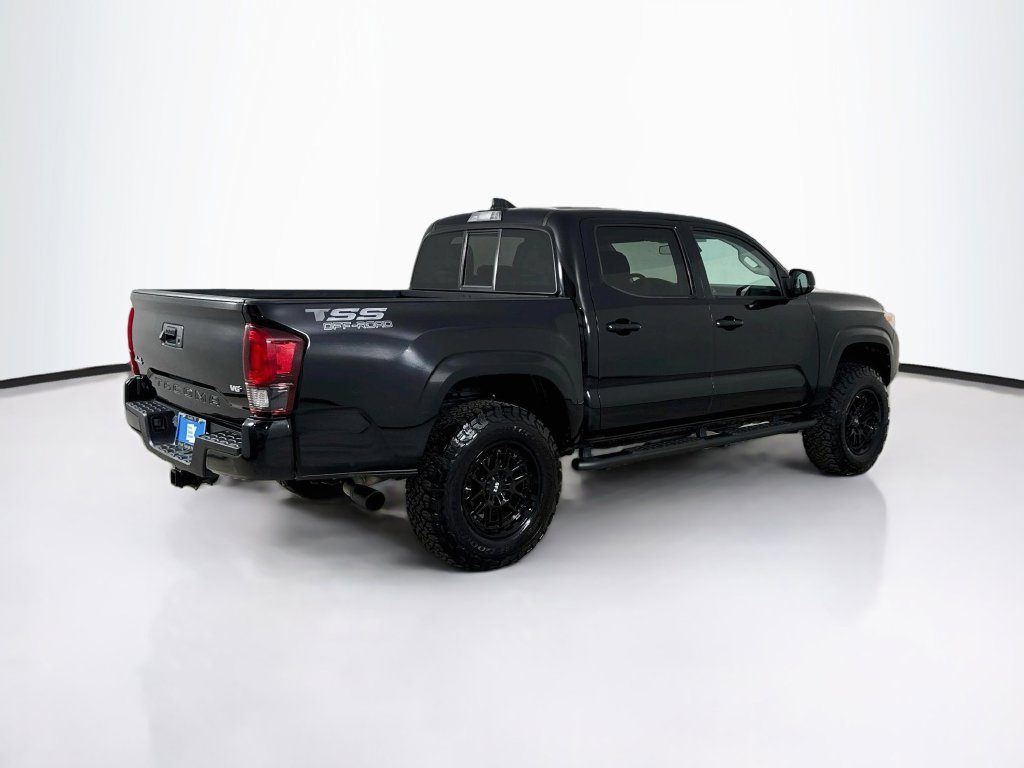 Used 2022 Toyota Tacoma SR AWD/4WD image 7