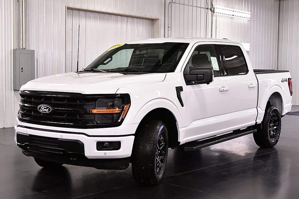 New 2026 Ford F150 XLT w/ Equipment Group 302A MID image 3