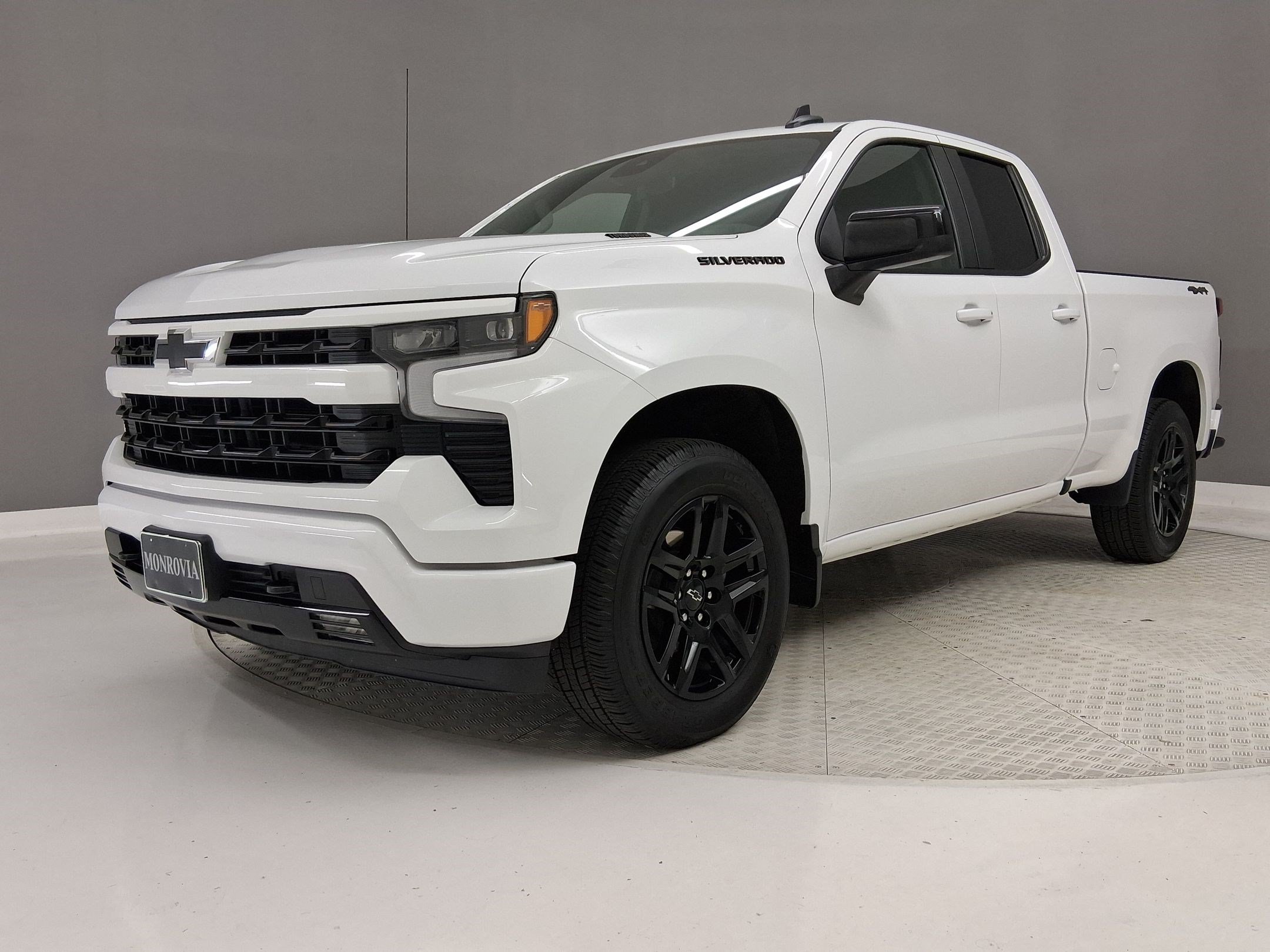 Used 2025 Chevrolet Silverado 1500 RST w/ Dark Appearance Package AWD/4WD image 44