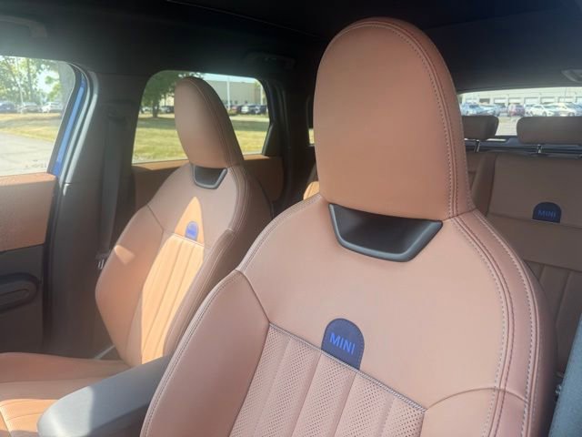 Certified 2025 MINI Cooper Countryman S w/ Comfort Package Max image 7