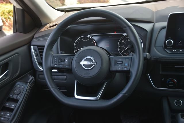 Used 2023 Nissan Rogue SV w/ SV Premium B Package AWD/4WD image 19